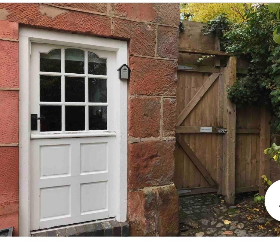 Pear Tree Cottage Courtyard Shrewsbury Dış mekan fotoğraf