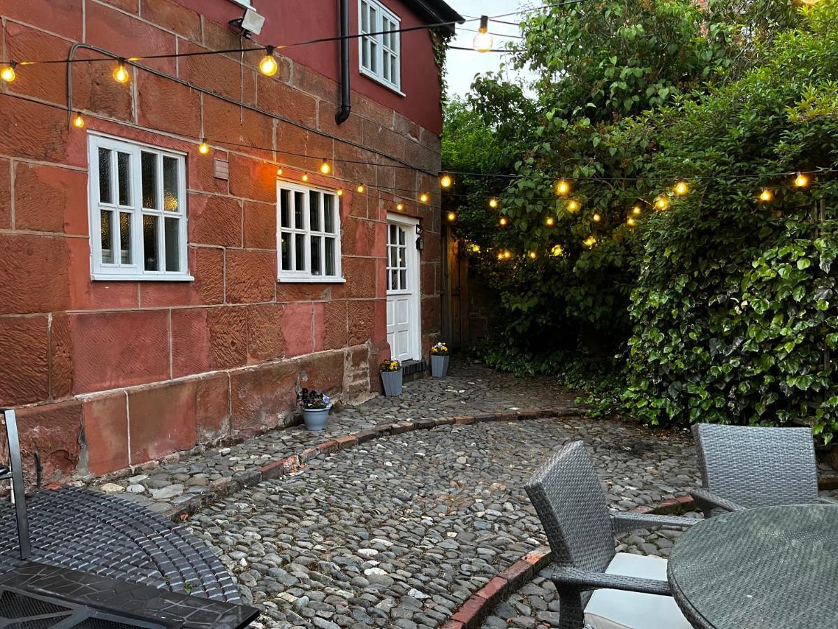 Pear Tree Cottage Courtyard Shrewsbury Dış mekan fotoğraf